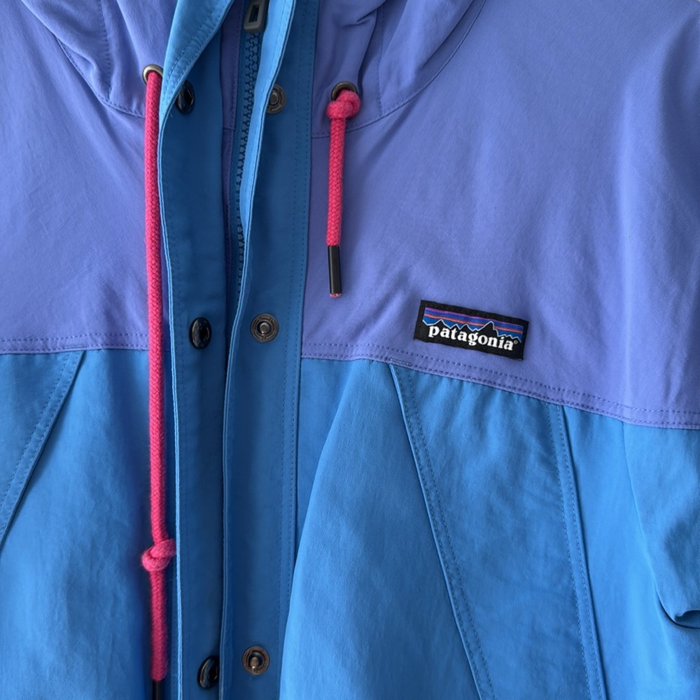 Women’s Patagonia hooded parka - Picture 2 of 9